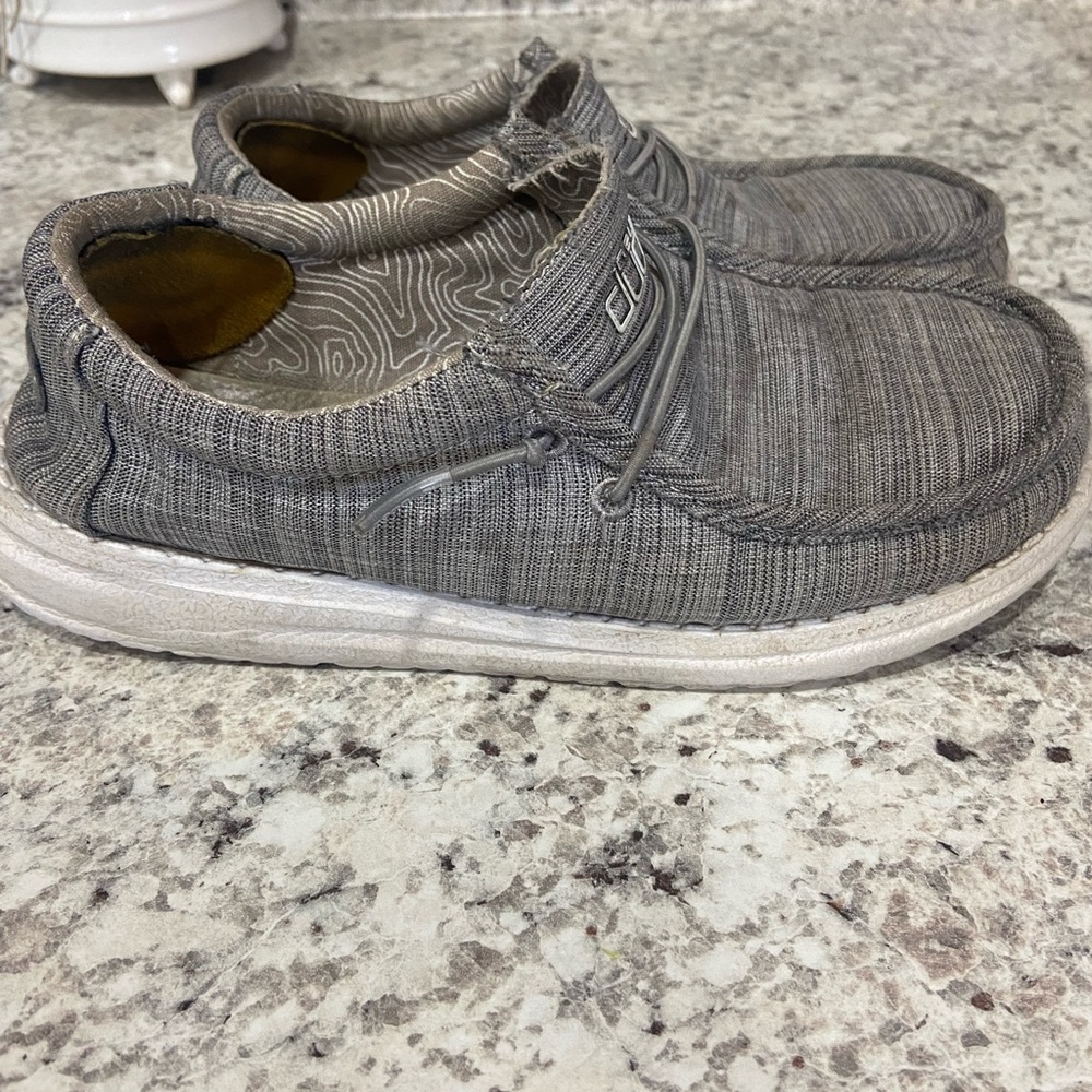Boys Hey Dudes size 3